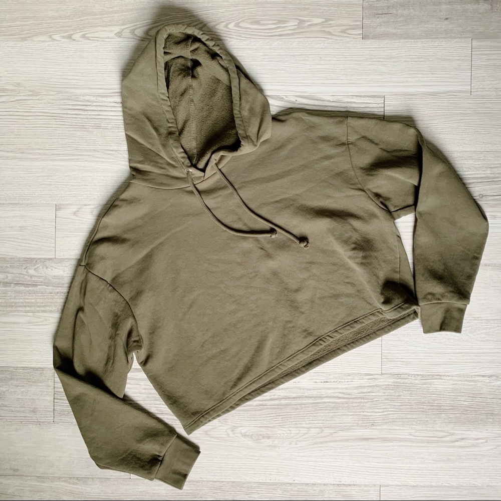 DIVIDED | H&M Cropped Hoodie